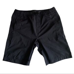 H&M men’s shorts size 34.